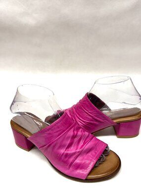 MIZ MOOZ WOMEN'S SLIP ON LEATHER HEELS FUCHSIA 37.5EU / 7US # T-78